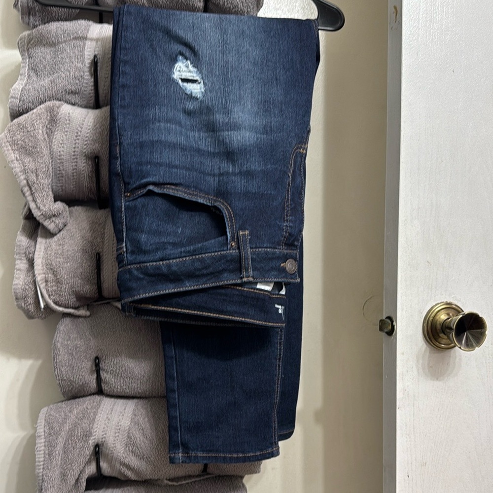Distressed Dark Blue Women's Jeans PETITE